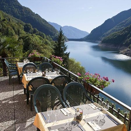 Hotel Al Lago Vogorno Exterior foto